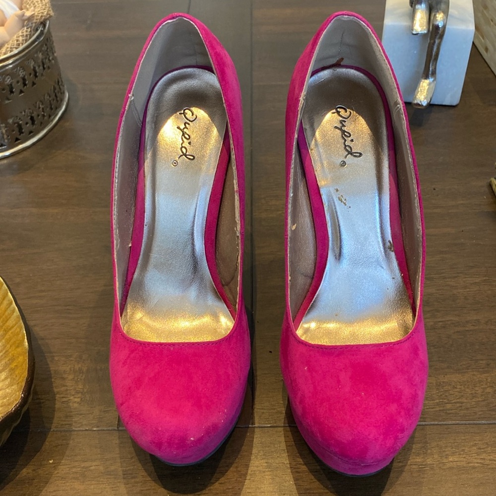 Hot Pink Heels